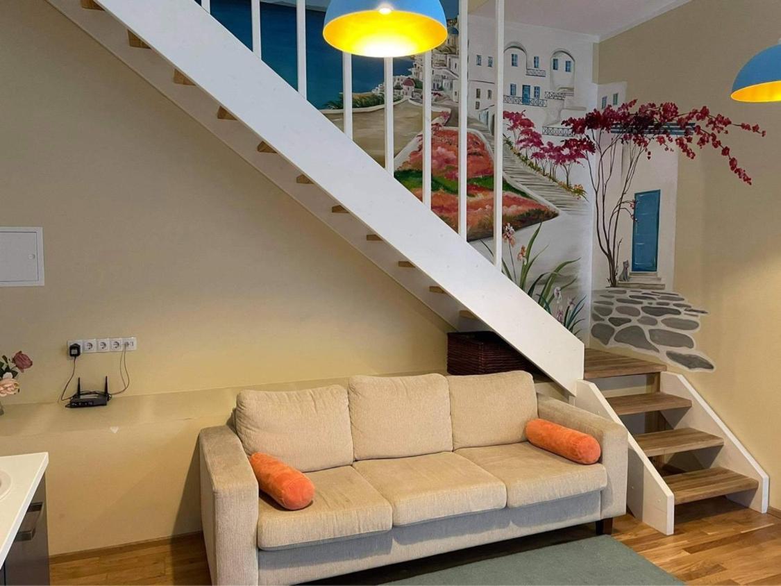 Kuninga Old Town Resident Apartment Parnu Bagian luar foto